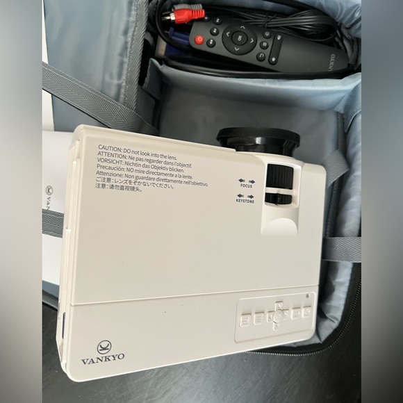 VANKYO LEISURE 3 Mini Projector Supported 1080P 176'' Display Portable Projector - Picture 4 of 9
